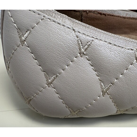 Vionic Womens Desiree Beige Cap Toe Quilted Ballet Flat Shoes Size 9 - Picture 6 of 11